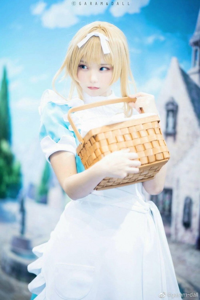 Alice (3)