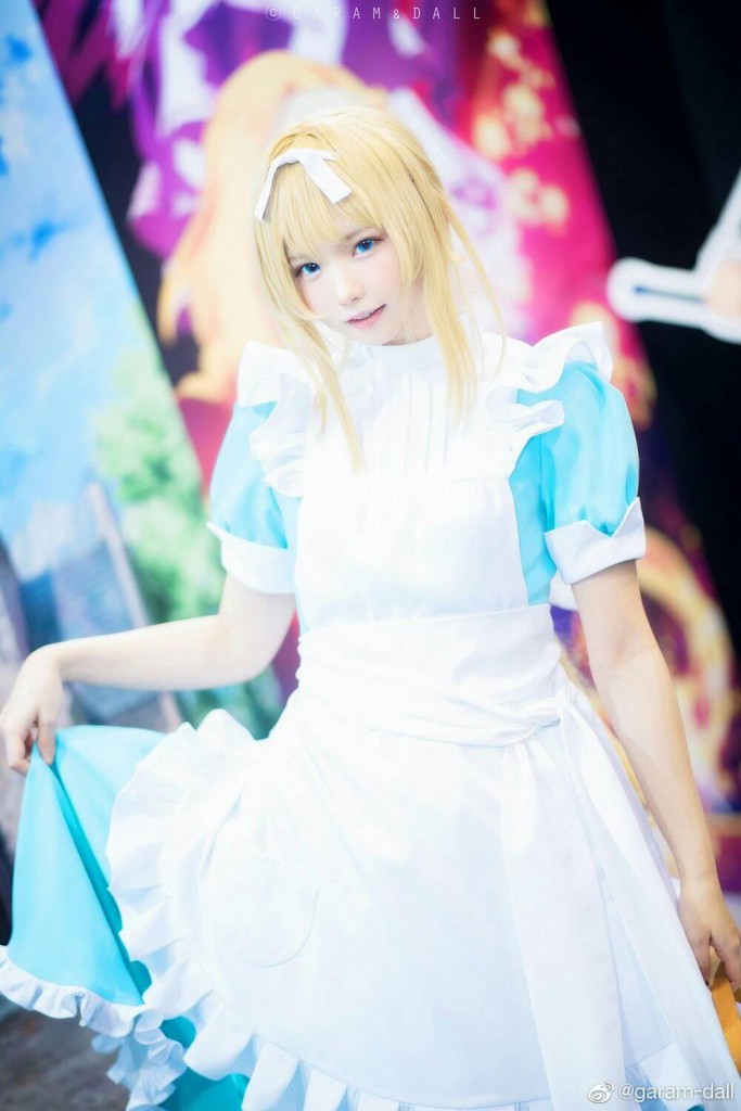 Alice (4)